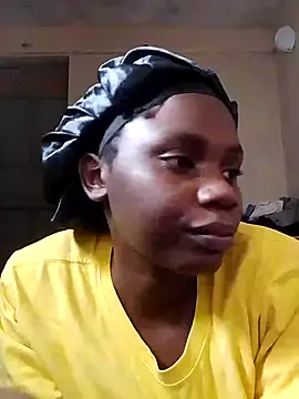 Snapshot of rysa12 chatting on July 17, 2026, 4:59 pm rysa12 online show from July 17, 2026, 4:59 pm