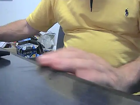 gabriel9  online show from May 18, 2026, 10:53 am