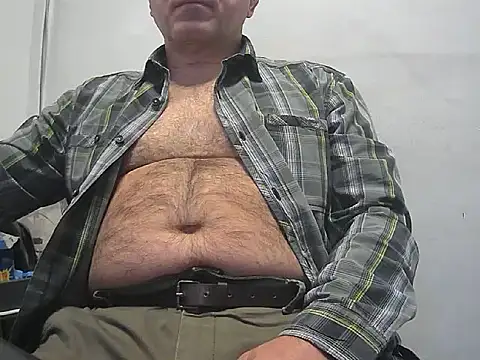 gabriel9  online show from May 7, 2026, 8:28 am