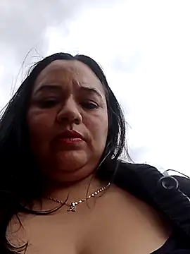 amaya-gil online show from July 27, 2026, 8:38 pm