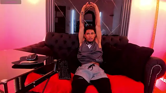 axel black xxx online show from July 20, 2026, 2:52 pm