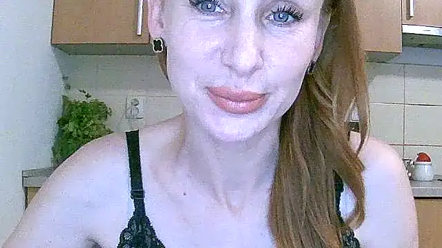 AimeeAlanx online show from July 25, 2026, 9:28 am