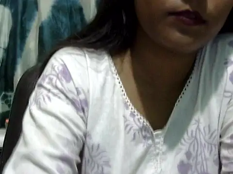 Snapshot of Cute_Rohilka chatting on August 4, 2026, 6:51 am Cute Rohilka online show from August 4, 2026, 6:51 am