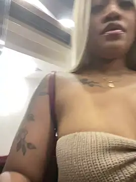 Snapshot of riri_brunnete chatting on June 16, 2026, 4:34 am riri brunnete online show from June 16, 2026, 4:34 am