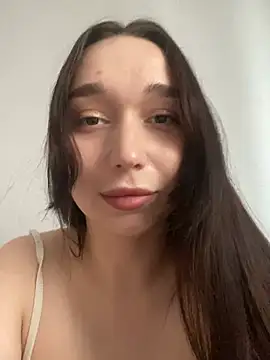Katerina Walker  online show from July 31, 2026, 10:25 am