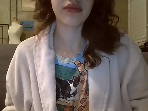 lauranja online show from July 24, 2026, 1:23 am