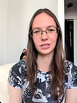 MrsCrazy18 online show from July 30, 2026, 2:16 pm