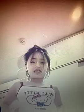 huyhusex online show from July 24, 2026, 3:19 pm