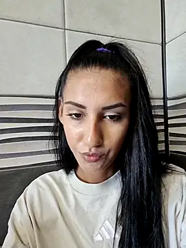 Andreea C online show from July 26, 2026, 9:27 am