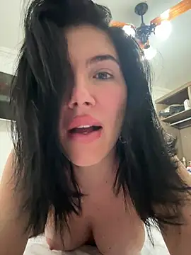 Snapshot of Hello_Babi chatting on August 2, 2026, 1:20 pm Hello Babi online show from August 2, 2026, 1:20 pm