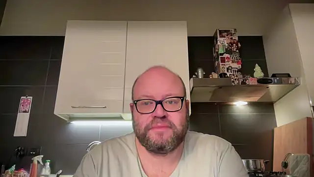 theitalianbear online show from April 22, 2026, 3:13 am
