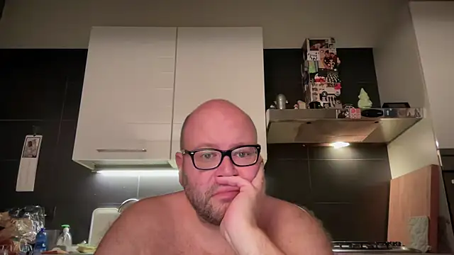 theitalianbear online show from September 12, 2025, 8:41 pm