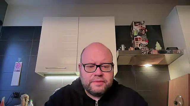 theitalianbear online show from April 5, 2026, 4:41 am