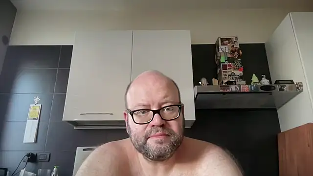 theitalianbear online show from June 14, 2026, 5:30 am