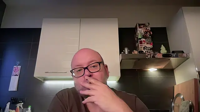 theitalianbear online show from May 1, 2026, 3:55 am