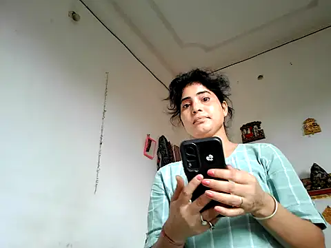 POJA SHARMAA online show from July 31, 2026, 5:29 am