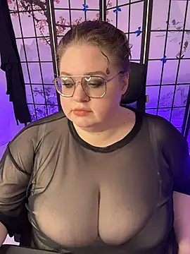 DriveThruChloe online show from August 1, 2026, 1:31 pm