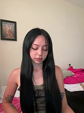 SierraXX online show from July 28, 2026, 3:32 pm