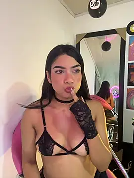 Snapshot of Maya-squirt chatting on July 28, 2026, 8:22 am Maya-squirt online show from July 28, 2026, 8:22 am