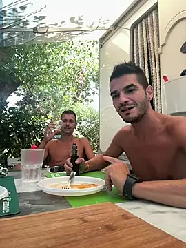 COPPIAGAYHOT online show from July 28, 2026, 11:17 am