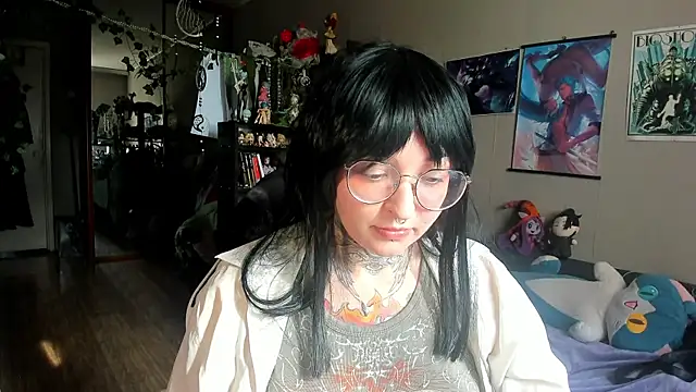Snapshot of crystal_musee chatting on July 30, 2026, 10:03 am crystal musee online show from July 30, 2026, 10:03 am