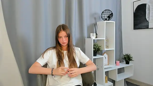 Snapshot of DarcieTegenkamp chatting on August 1, 2026, 12:03 pm DarcieTegenkamp online show from August 1, 2026, 12:03 pm