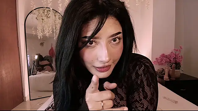 Snapshot of Lilith__Owens chatting on July 29, 2026, 4:44 am Lilith Owens online show from July 29, 2026, 4:44 am
