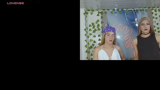 roxy and ambar online show from July 31, 2026, 3:06 am