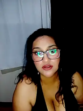 NyxCurvy online show from August 7, 2026, 2:28 am