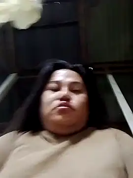 Andrea0414 online show from October 3, 2025, 9:27 pm