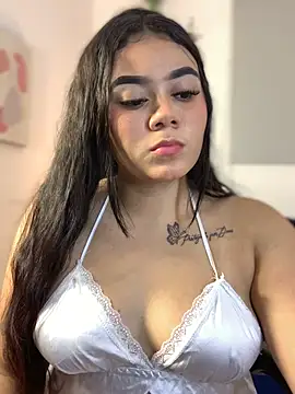  AlessandraRose  online show from July 31, 2026, 7:55 pm