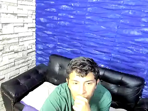 Snapshot of juan_picazo chatting on August 3, 2026, 5:19 pm juan picazo online show from August 3, 2026, 5:19 pm