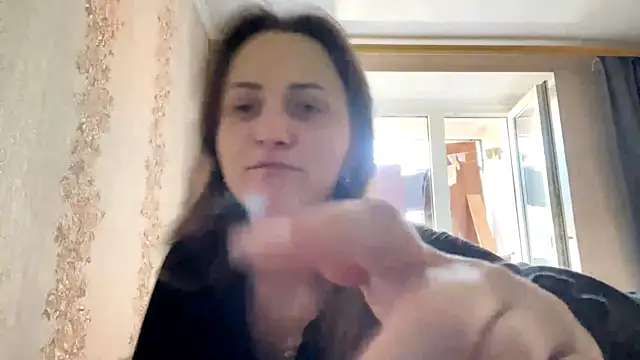 Snapshot of hayleix_x chatting on August 3, 2026, 7:16 am hayleix x online show from August 3, 2026, 7:16 am