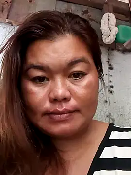 sweetpinay85 online show from August 8, 2026, 11:23 pm