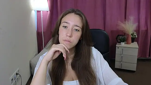 EdithBallesterous online show from August 2, 2026, 5:06 am