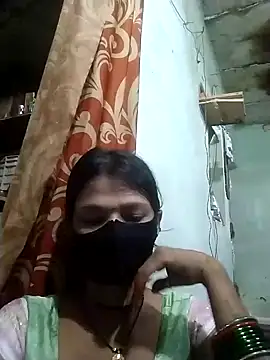 Snapshot of Hotriyababy chatting on August 3, 2026, 8:33 am Hotriyababy online show from August 3, 2026, 8:33 am