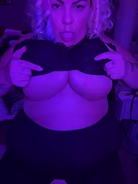 bbwblonde69 online show from August 9, 2026, 1:57 am