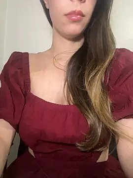 Snapshot of MagnoliaVale chatting on August 3, 2026, 7:53 pm MagnoliaVale online show from August 3, 2026, 7:53 pm