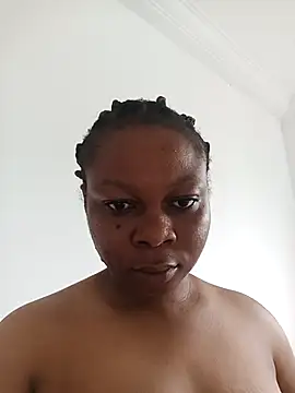 Bellacruz6 online show from August 4, 2026, 9:14 am