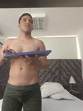 mateo xxx  online show from August 4, 2026, 2:10 pm