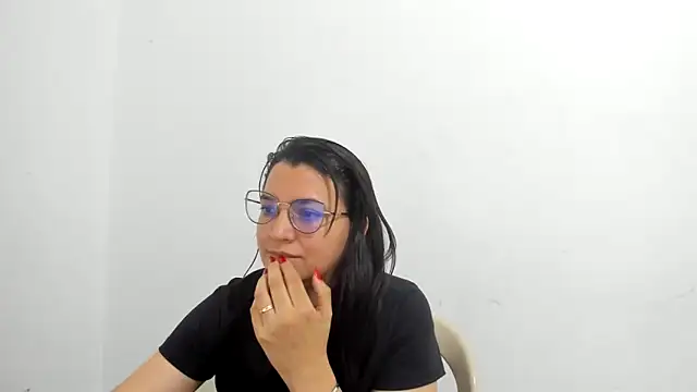 MARILYN GARCIA online show from September 16, 2025, 1:23 pm