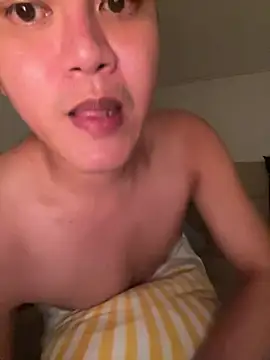 asiantwink3195 online show from August 5, 2026, 9:20 pm