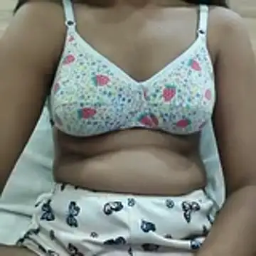 SWEEET TEEN online show from August 7, 2026, 9:04 am