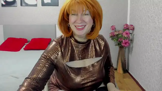 JUNOOO online show from February 6, 2025, 10:47 am