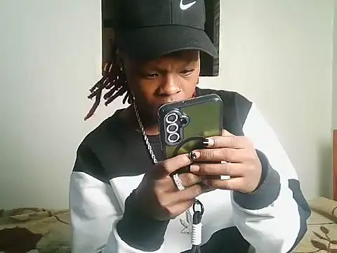 Prettywash1 online show from August 9, 2026, 2:34 pm