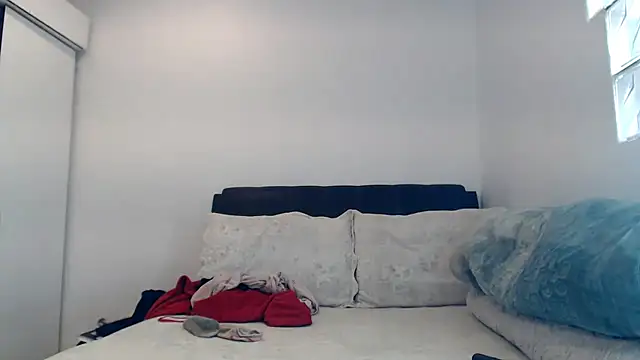 Snapshot of leanna23 chatting on June 22, 2026, 10:12 am leanna23 online show from June 22, 2026, 10:12 am