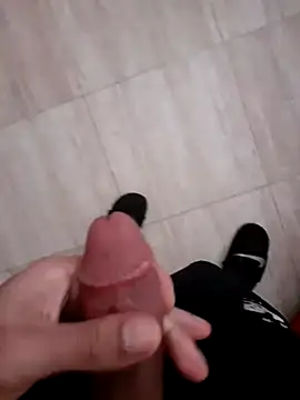 Demillvan online show from February 17, 2025, 11:23 am