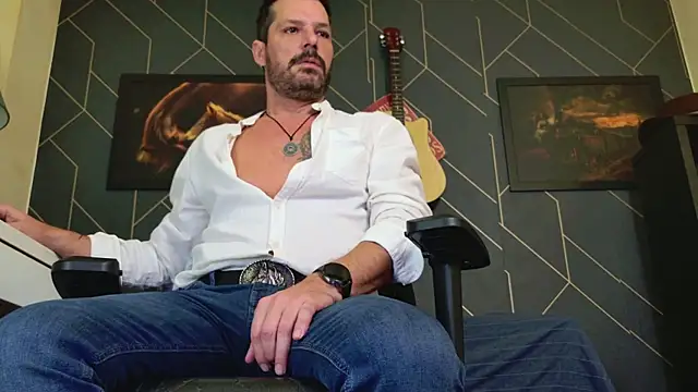 Snapshot of ChrisKox chatting on April 1, 2026, 7:00 pm ChrisKox online show from April 1, 2026, 7:00 pm