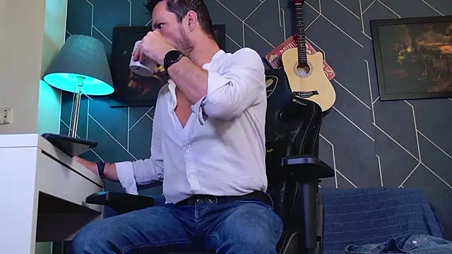 Snapshot of ChrisKox chatting on February 22, 2026, 1:57 pm ChrisKox online show from February 22, 2026, 1:57 pm