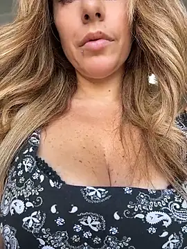 sexylenia online show from July 30, 2026, 12:26 pm